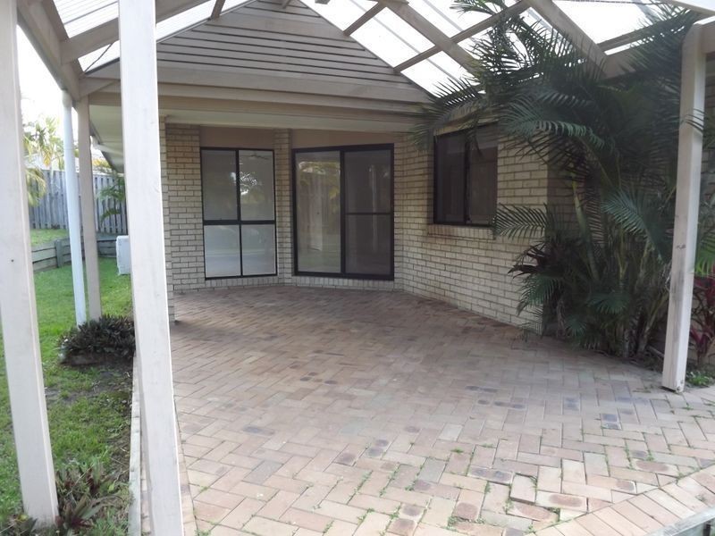 12 Firecrest Close, Upper Coomera QLD 4209