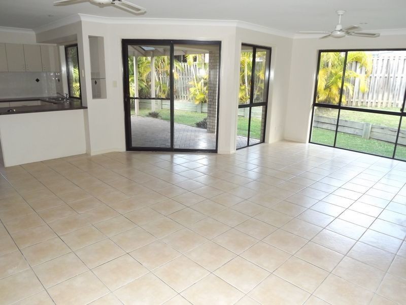 12 Firecrest Close, Upper Coomera QLD 4209