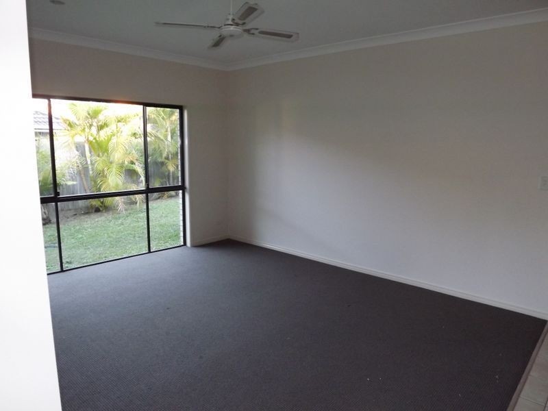 12 Firecrest Close, Upper Coomera QLD 4209