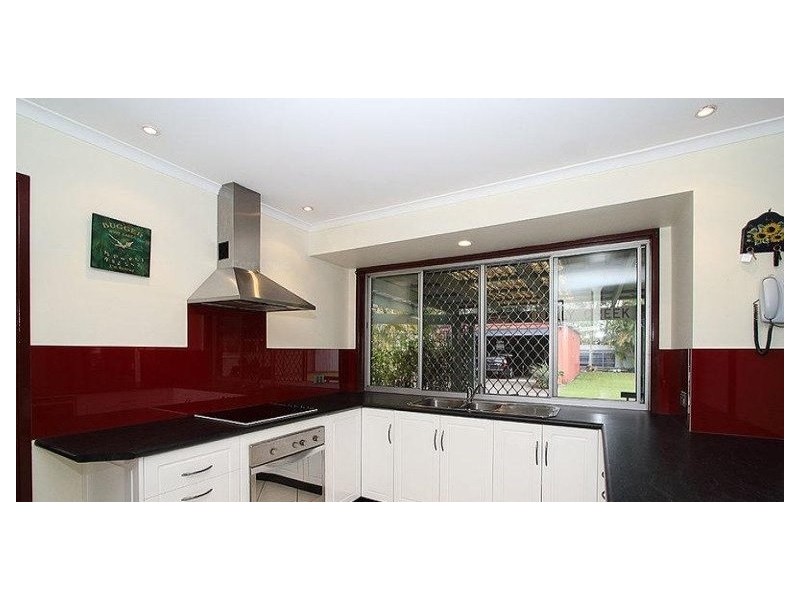 28 Centaurus Crescent, Regents Park QLD 4118