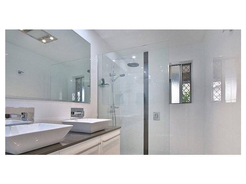 28 Centaurus Crescent, Regents Park QLD 4118