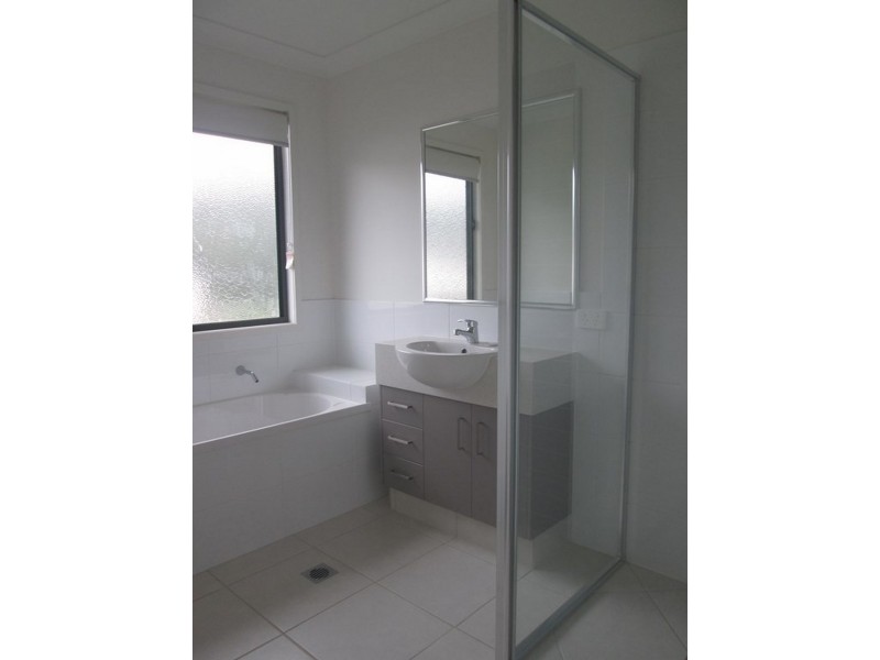 24 Joshua Place, Oxenford QLD 4210