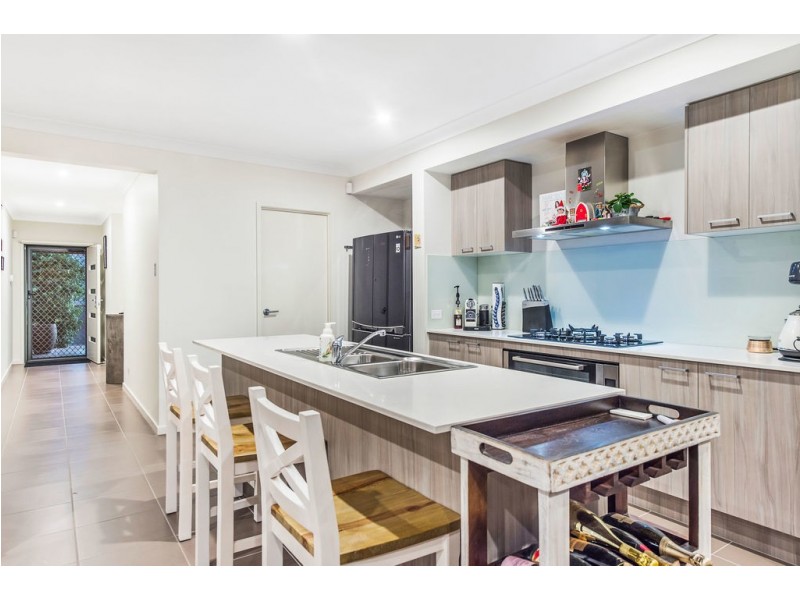 49 Oakover Avenue, Ormeau Hills QLD 4208