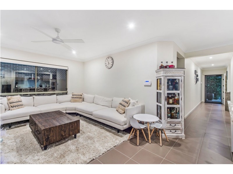 49 Oakover Avenue, Ormeau Hills QLD 4208