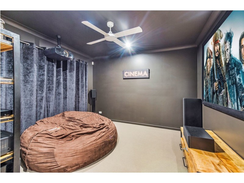 49 Oakover Avenue, Ormeau Hills QLD 4208