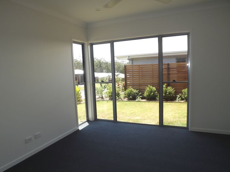 7 Hoop Pine Circuit, Coomera QLD 4209