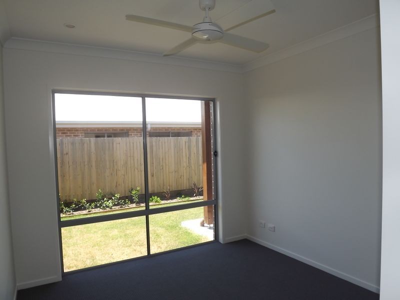 7 Hoop Pine Circuit, Coomera QLD 4209