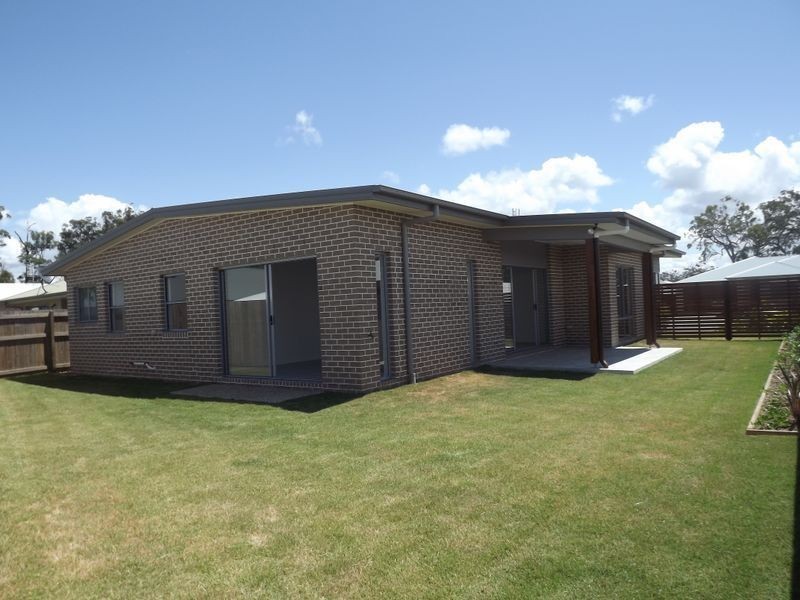 7 Hoop Pine Circuit, Coomera QLD 4209