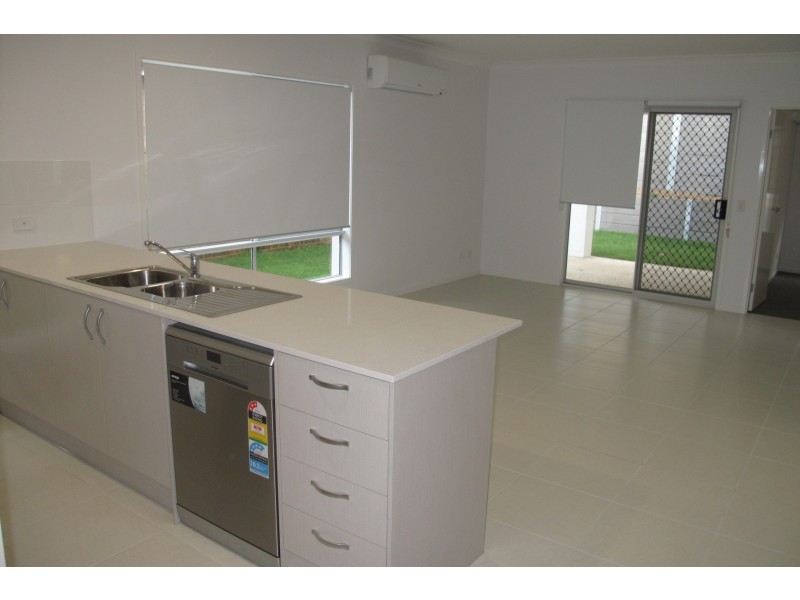 13 Coorong Street, Coomera QLD 4209