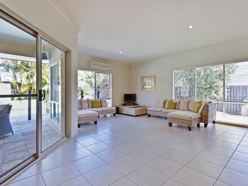 10 Pacha Close, Coomera Waters QLD 4209