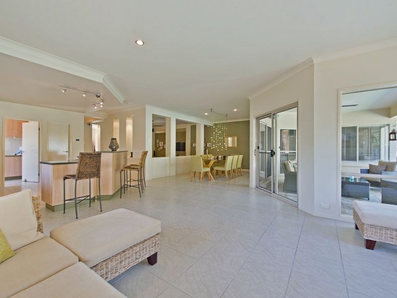 10 Pacha Close, Coomera Waters QLD 4209