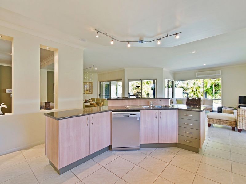 10 Pacha Close, Coomera Waters QLD 4209