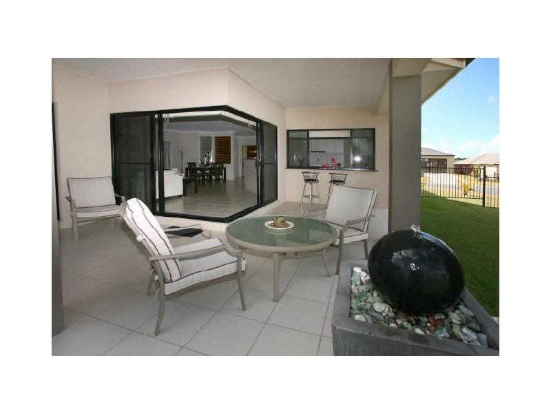 11 Nandina Court, Upper Coomera QLD 4209