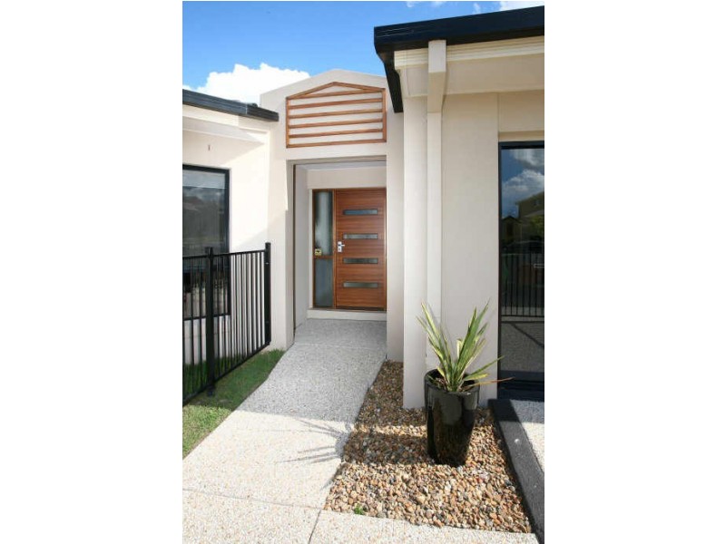 11 Nandina Court, Upper Coomera QLD 4209