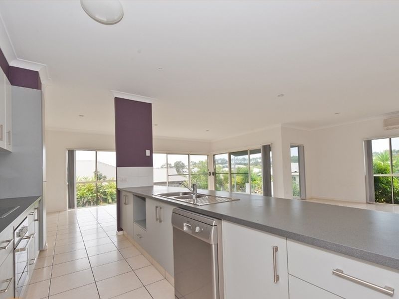 9 Sailaway Court, Coomera Waters QLD 4209