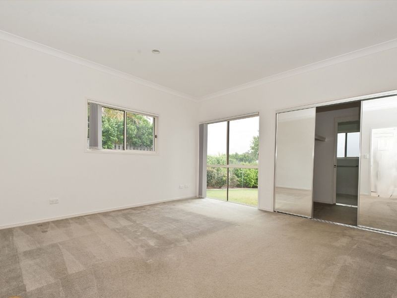 9 Sailaway Court, Coomera Waters QLD 4209