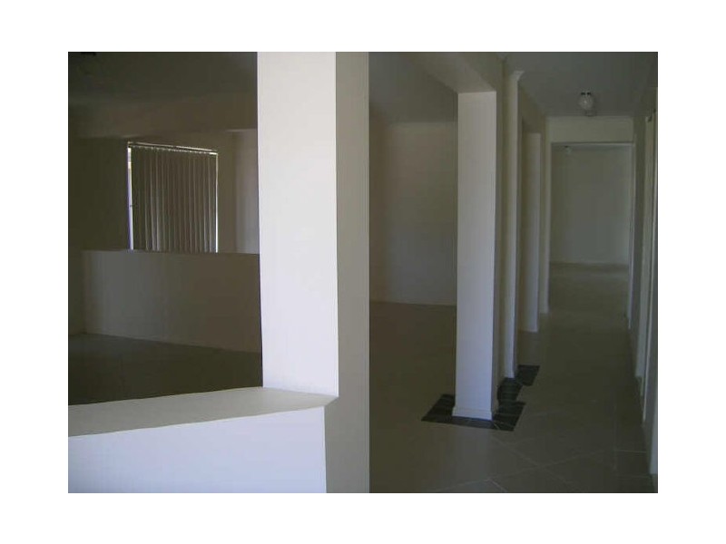 8 Ansett Way, Upper Coomera QLD 4209