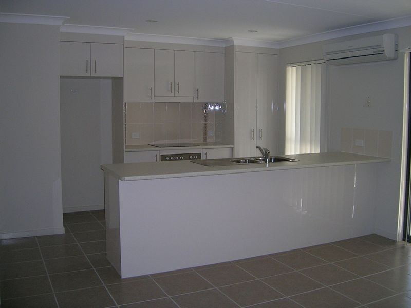 19 Treeline Circuit, Upper Coomera QLD 4209