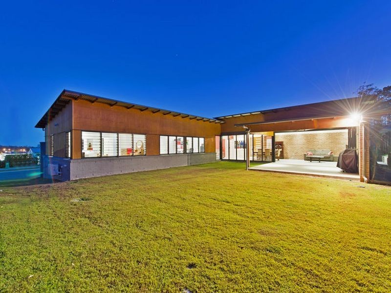 1 Chinaberry Crescent, Upper Coomera QLD 4209