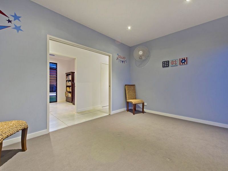 1 Chinaberry Crescent, Upper Coomera QLD 4209