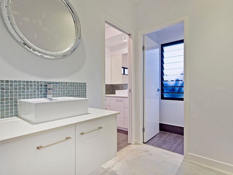 1 Chinaberry Crescent, Upper Coomera QLD 4209