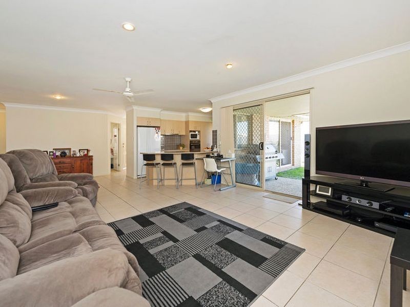 17 Southern Lights Drive, Pimpama QLD 4209