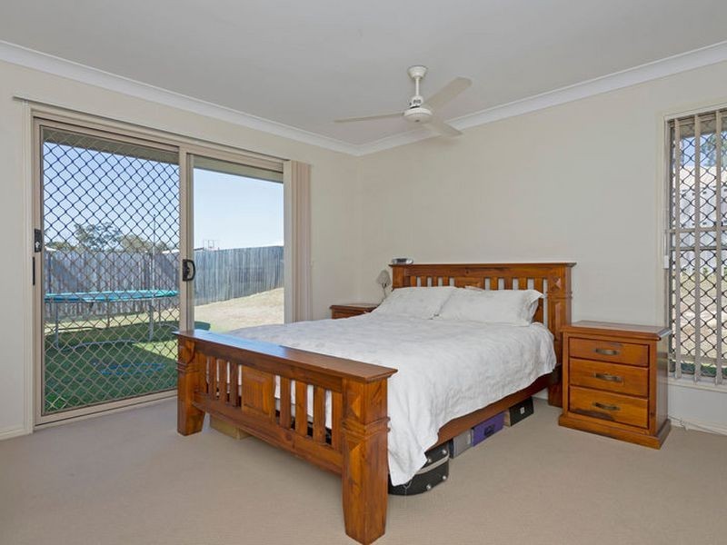 17 Southern Lights Drive, Pimpama QLD 4209