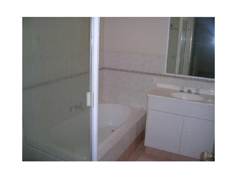 31/4 Koala Town, Upper Coomera QLD 4209