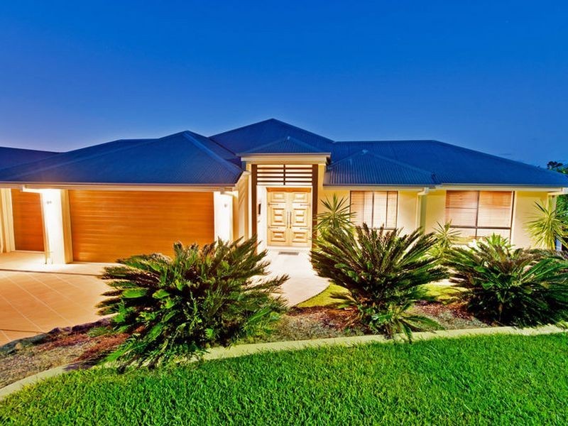 11 Sailaway Court, Coomera Waters QLD 4209