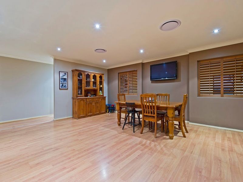 11 Sailaway Court, Coomera Waters QLD 4209