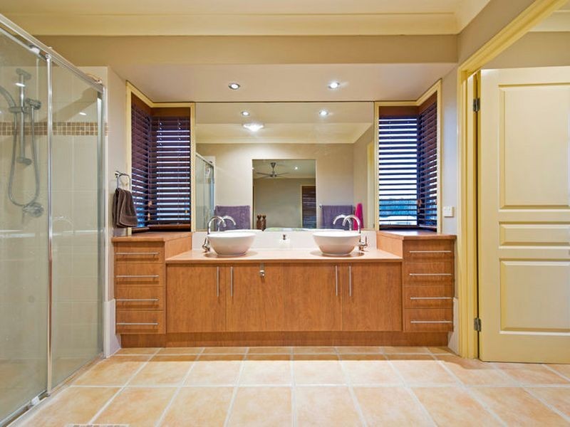 11 Sailaway Court, Coomera Waters QLD 4209