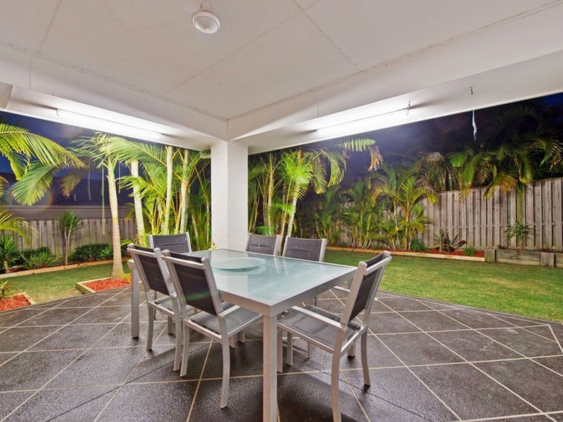 19 Zeus Circuit, Coomera Waters QLD 4209