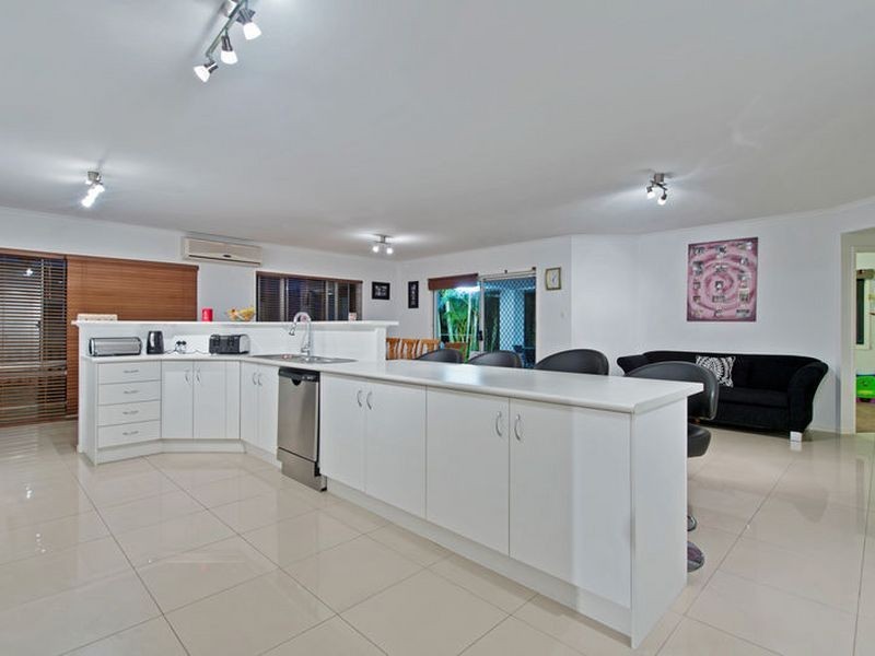 19 Zeus Circuit, Coomera Waters QLD 4209