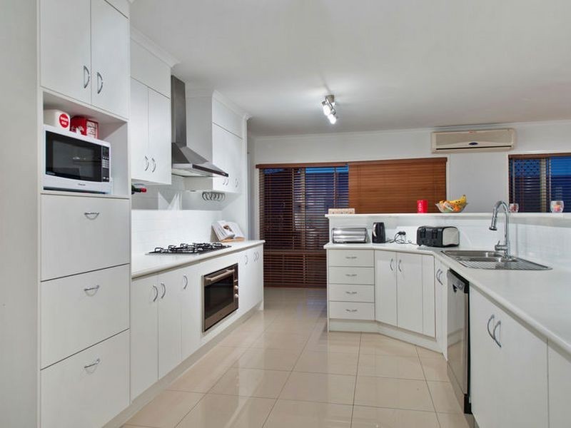 19 Zeus Circuit, Coomera Waters QLD 4209