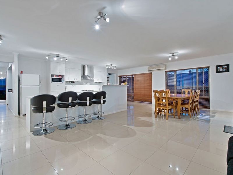 19 Zeus Circuit, Coomera Waters QLD 4209