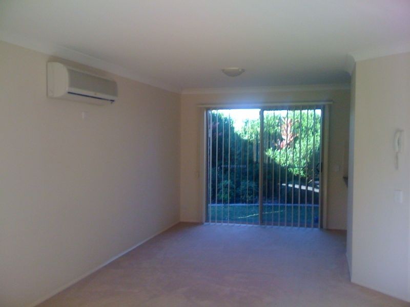 19/2 Bos Drive, Coomera QLD 4209