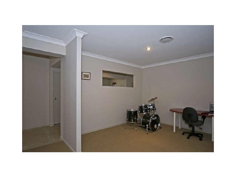 8 Redbay Street, Upper Coomera QLD 4209