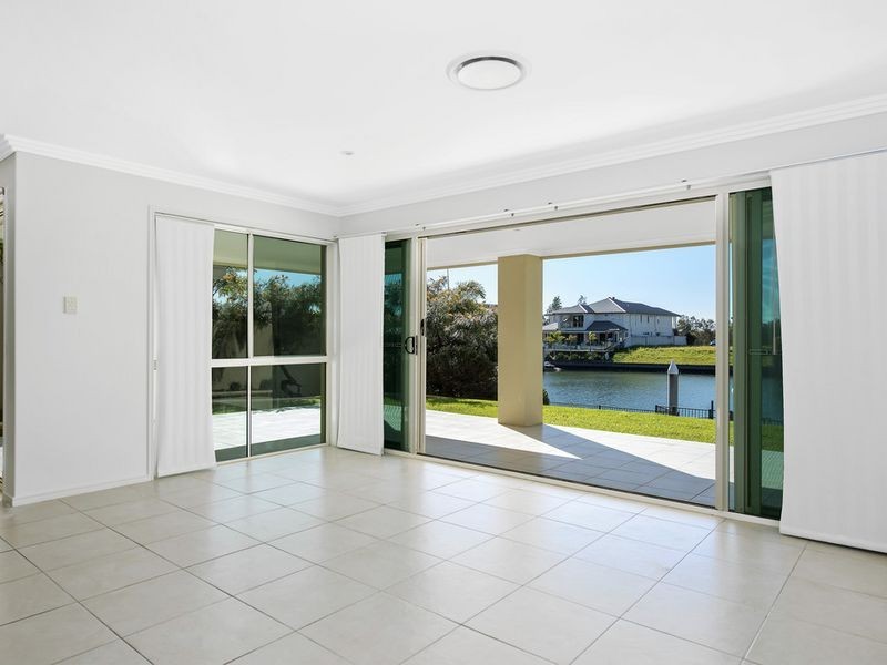 66 Buccaneer Way, Coomera Waters QLD 4209