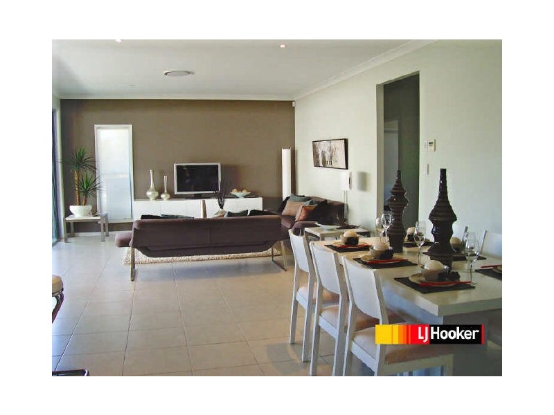 42 Candlebark Circuit, Upper Coomera QLD 4209