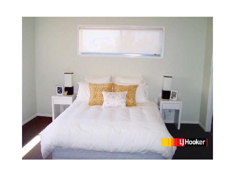 42 Candlebark Circuit, Upper Coomera QLD 4209