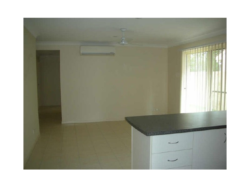 8 Liechhardt Str, Riverwood Est, Coomera QLD 4209