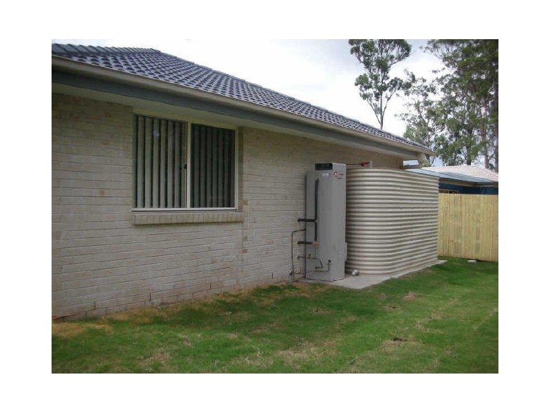 8 Liechhardt Str, Riverwood Est, Coomera QLD 4209