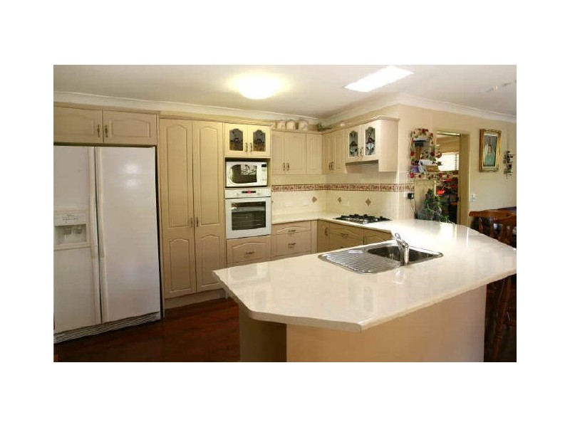 118 Tarata Road, Guanaba QLD 4210