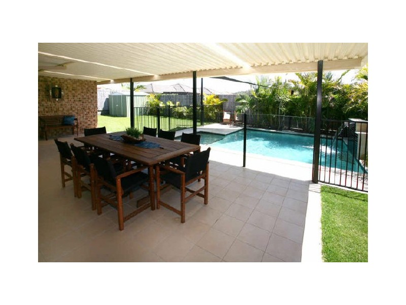 4 River Heights Road, Upper Coomera QLD 4209
