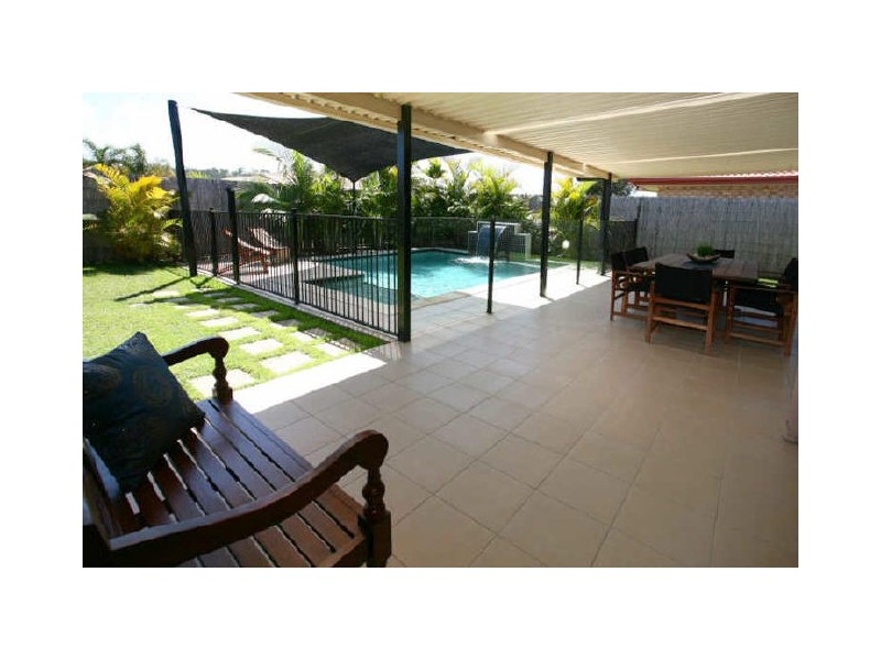 4 River Heights Road, Upper Coomera QLD 4209