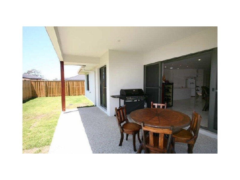 6 Jet Street, Upper Coomera QLD 4209