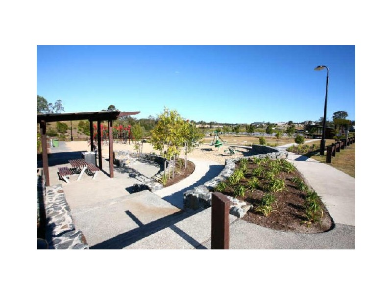 25 Lysterfield Rise, Upper Coomera QLD 4209