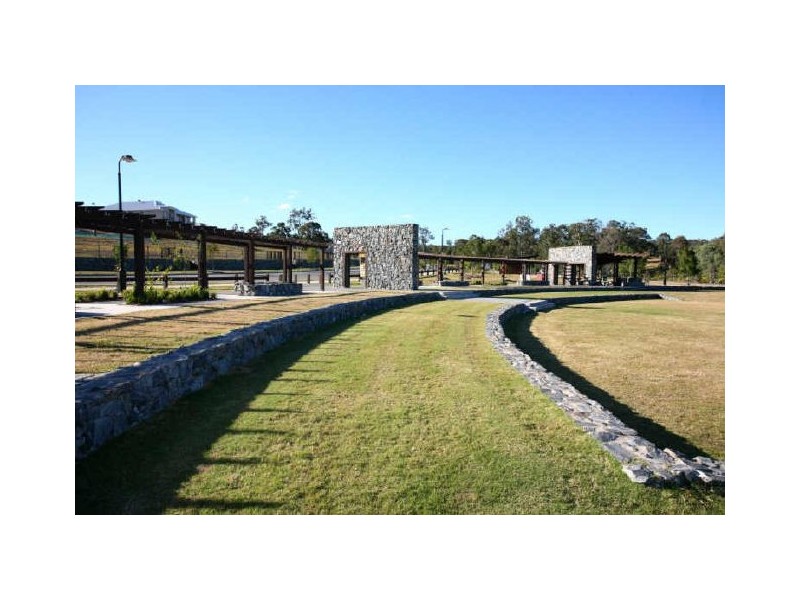 25 Lysterfield Rise, Upper Coomera QLD 4209