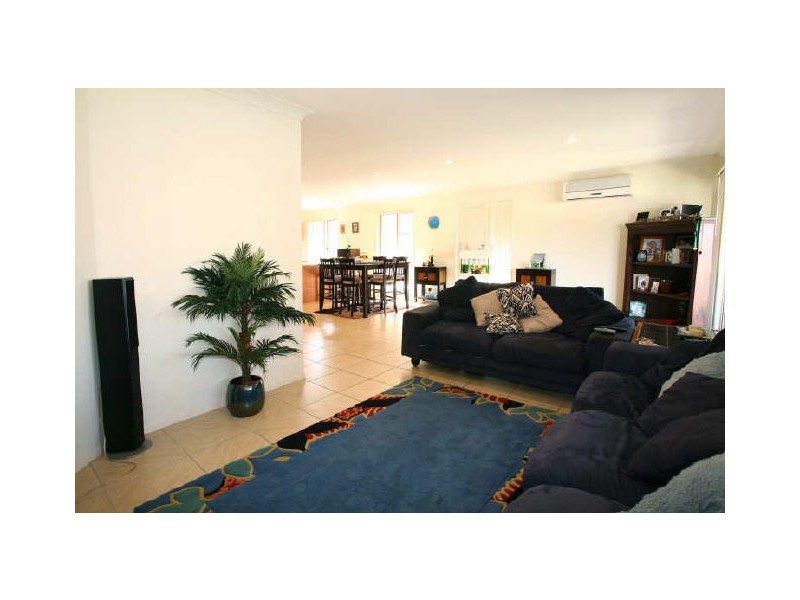 11 Marsh Street, Upper Coomera QLD 4209