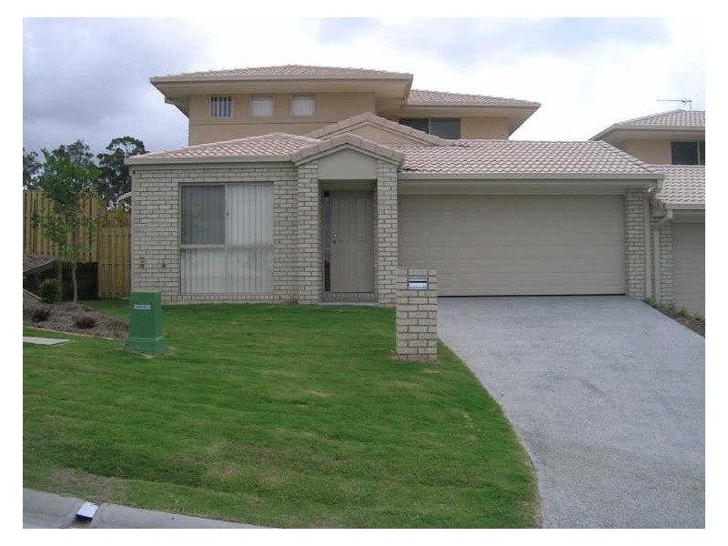 2/5 Prewett Street, Upper Coomera QLD 4209